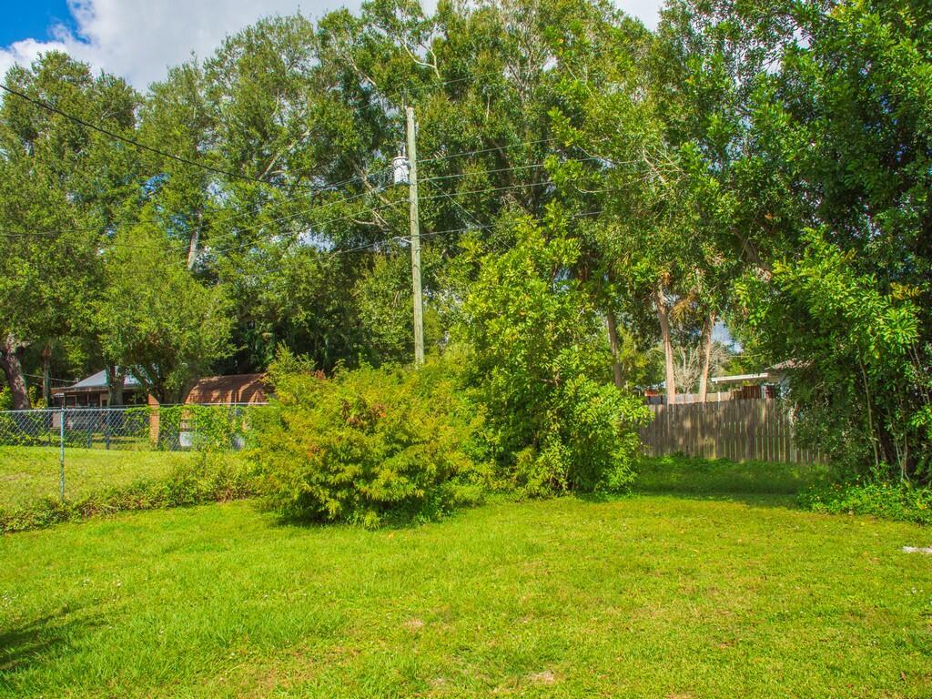 LAKEWOOD PARK UNIT 5 - Residential Lease