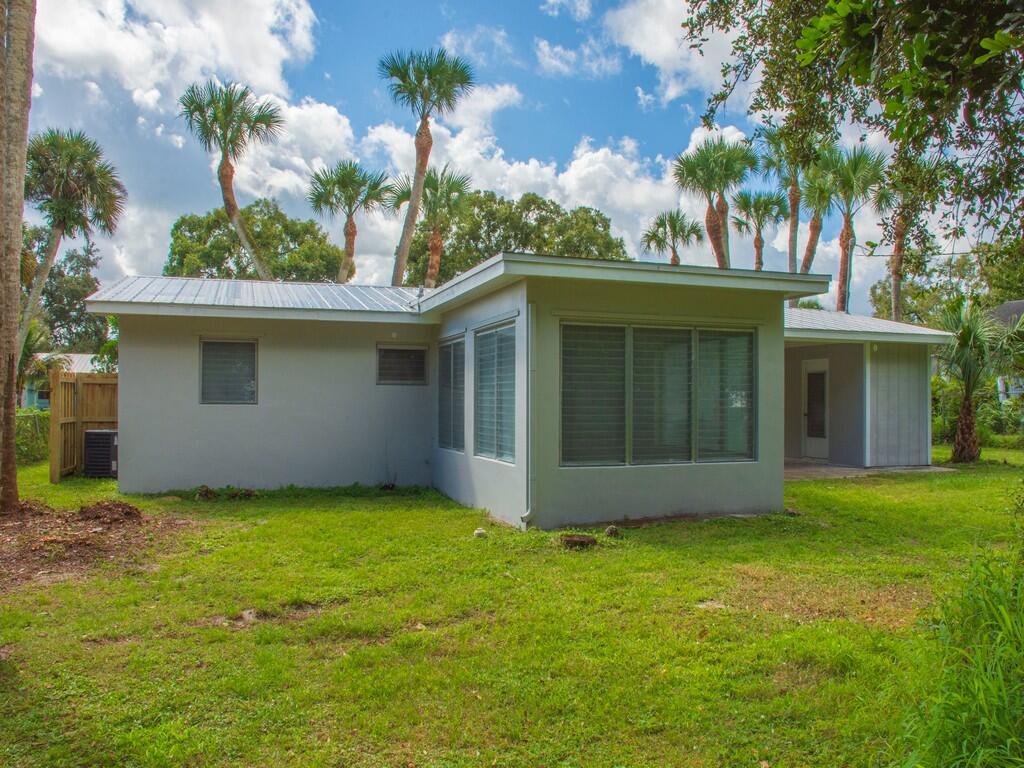LAKEWOOD PARK UNIT 5 - Residential Lease