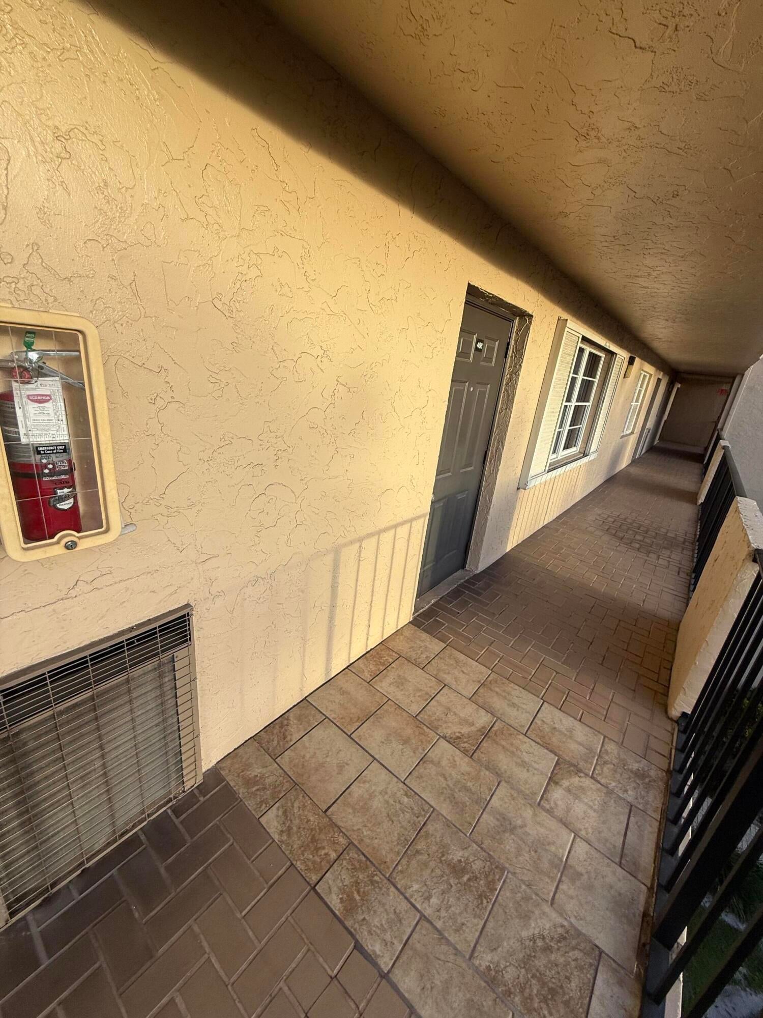3300 W Rolling Hills Circle Apt 408