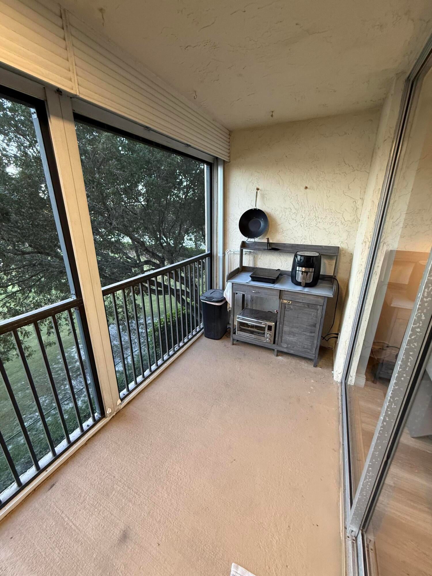 3300 W Rolling Hills Circle Apt 408