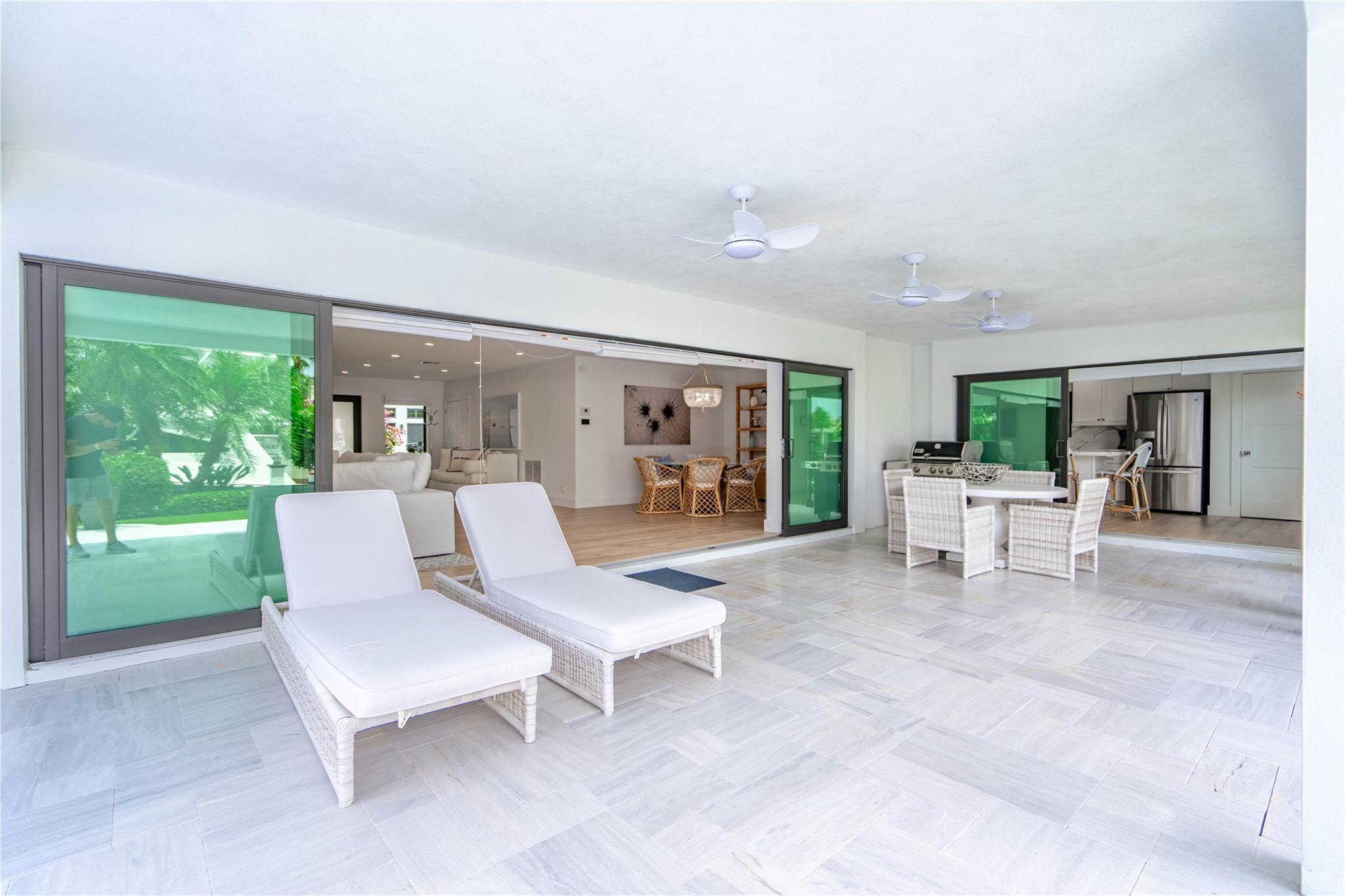 Lighthouse Point 4th Sec - Residential