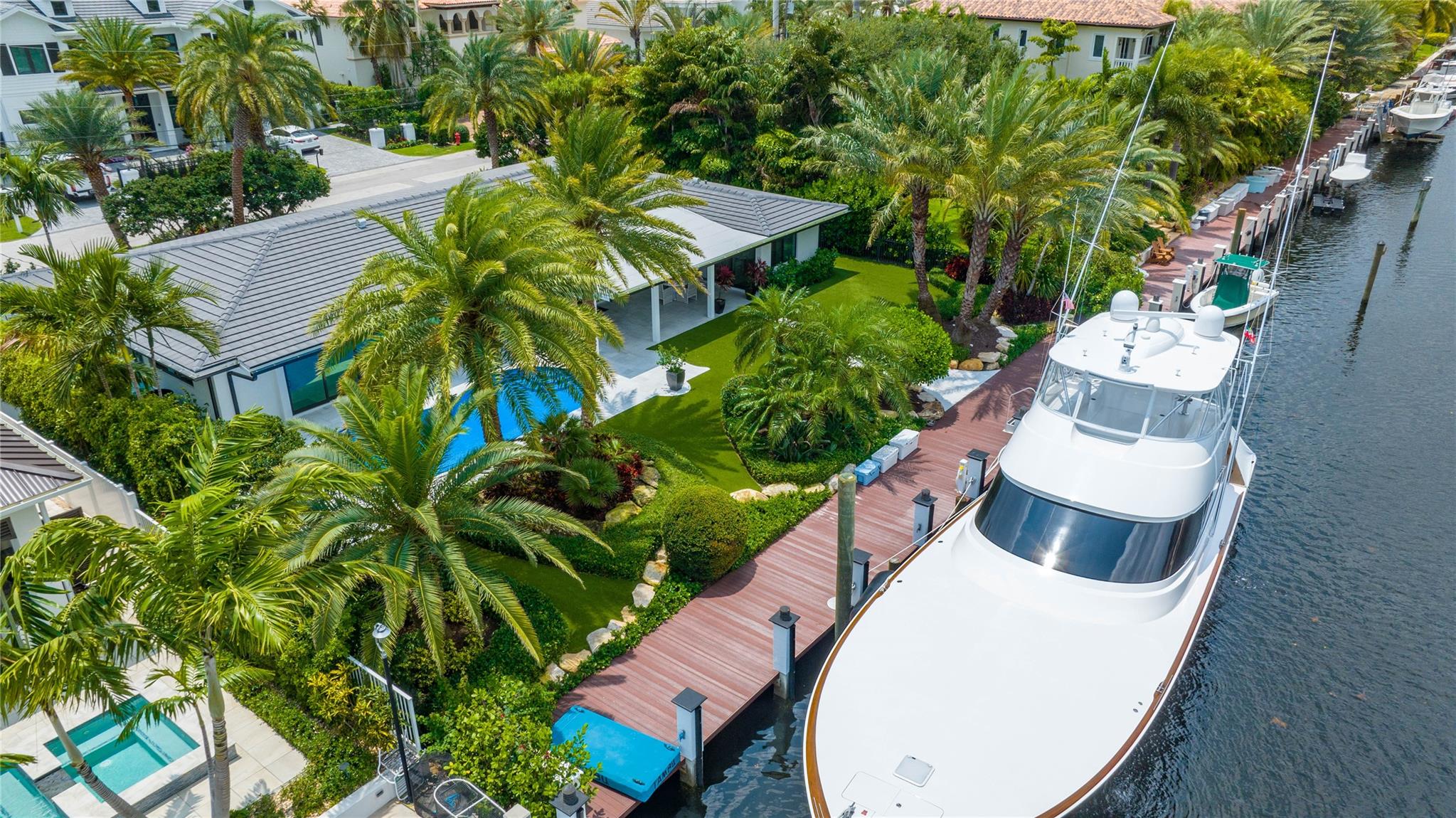 Lighthouse Point 4th Sec - Residential