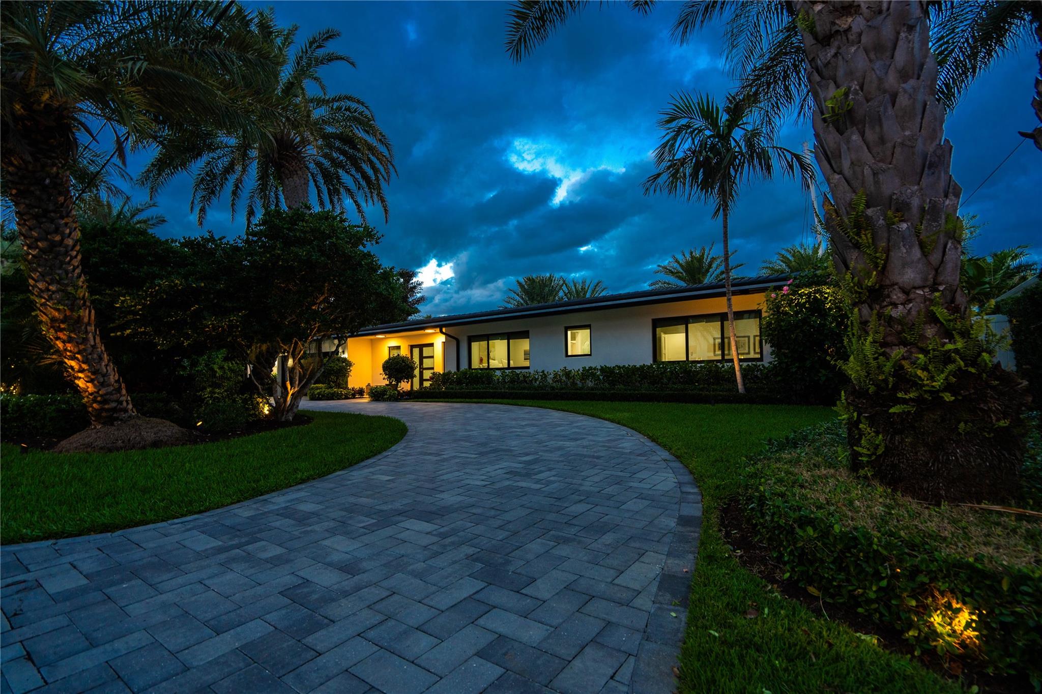 Lighthouse Point 4th Sec - Residential