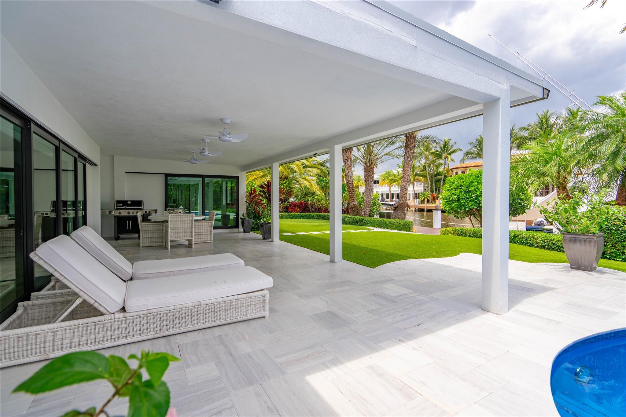 Lighthouse Point 4th Sec - Residential