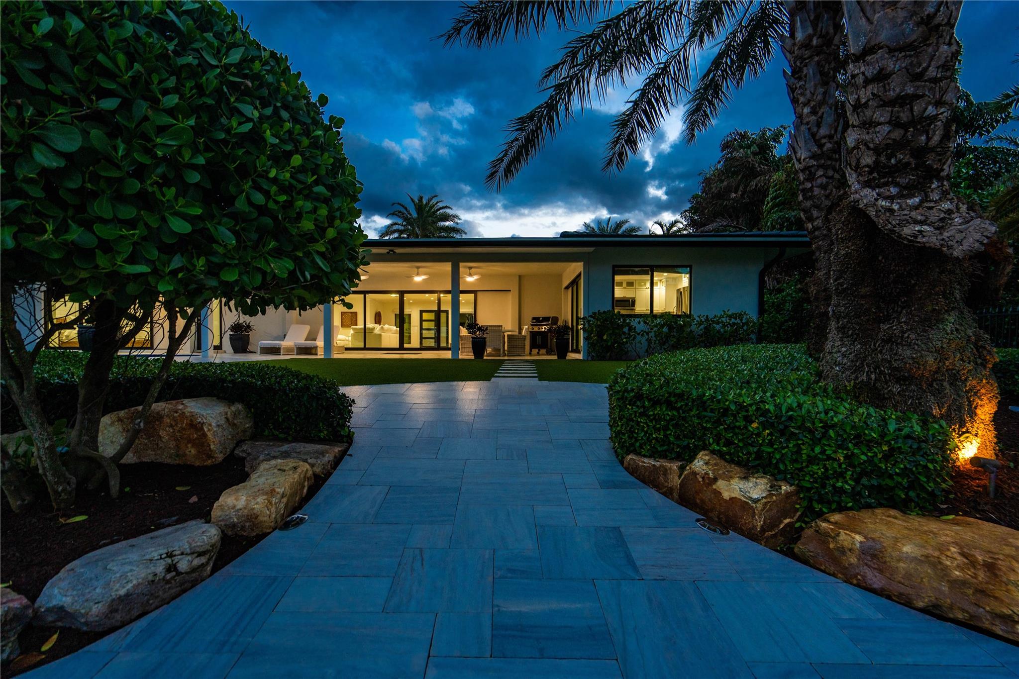 Lighthouse Point 4th Sec - Residential