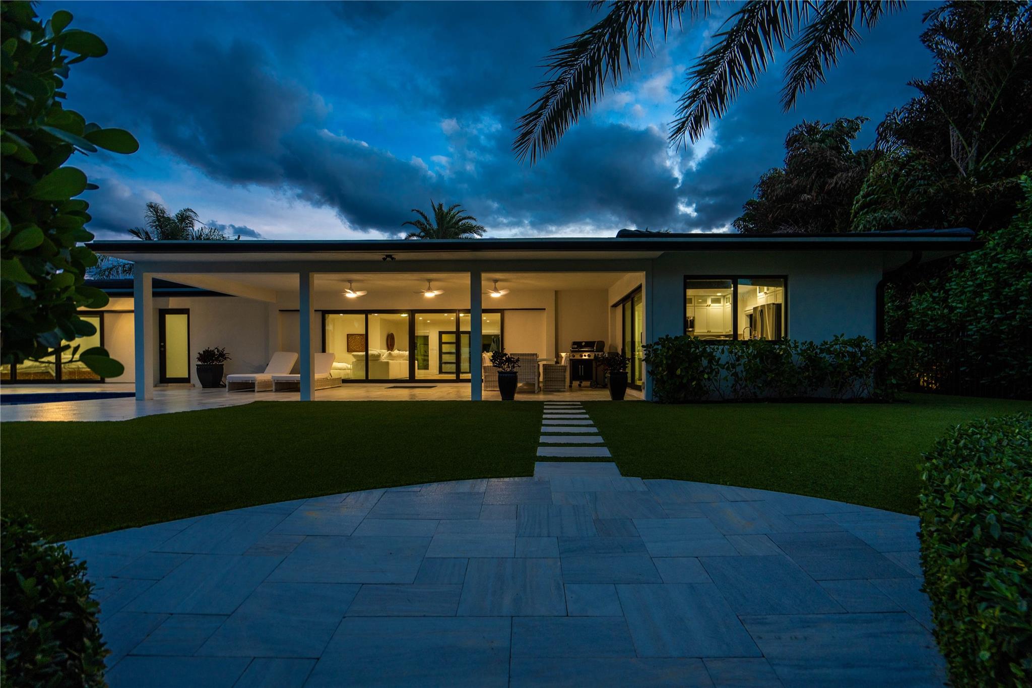 Lighthouse Point 4th Sec - Residential