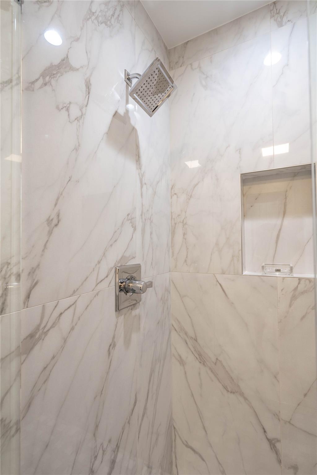 Lighthouse Point 4th Sec - Residential