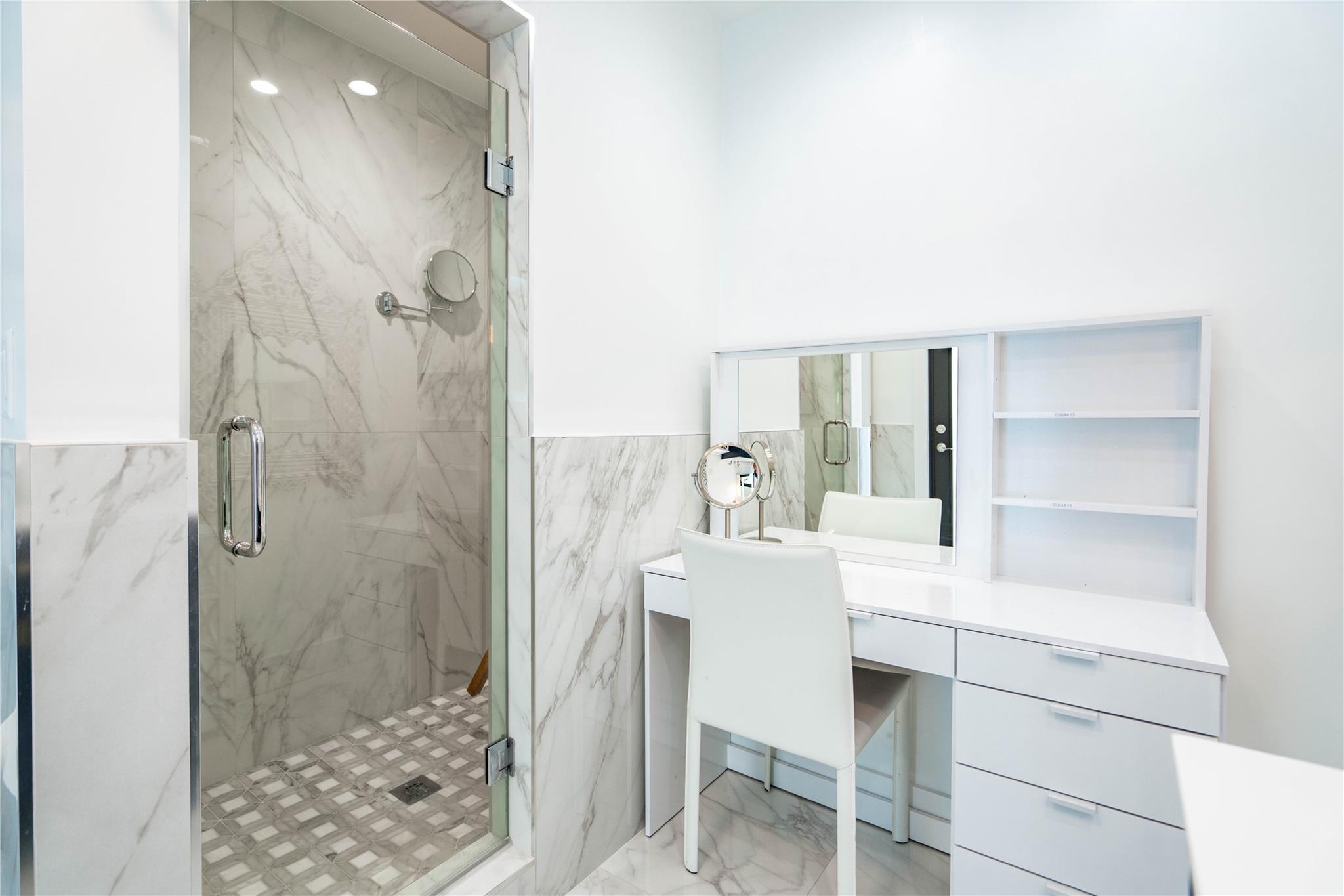 Lighthouse Point 4th Sec - Residential