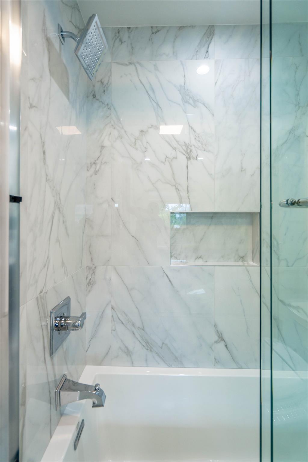 Lighthouse Point 4th Sec - Residential