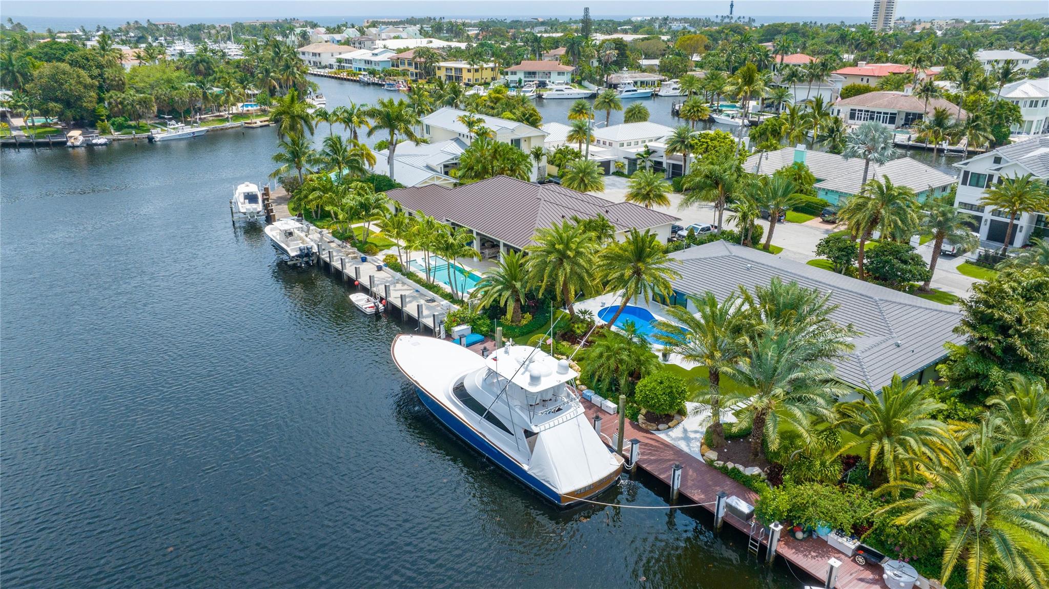 Lighthouse Point 4th Sec - Residential