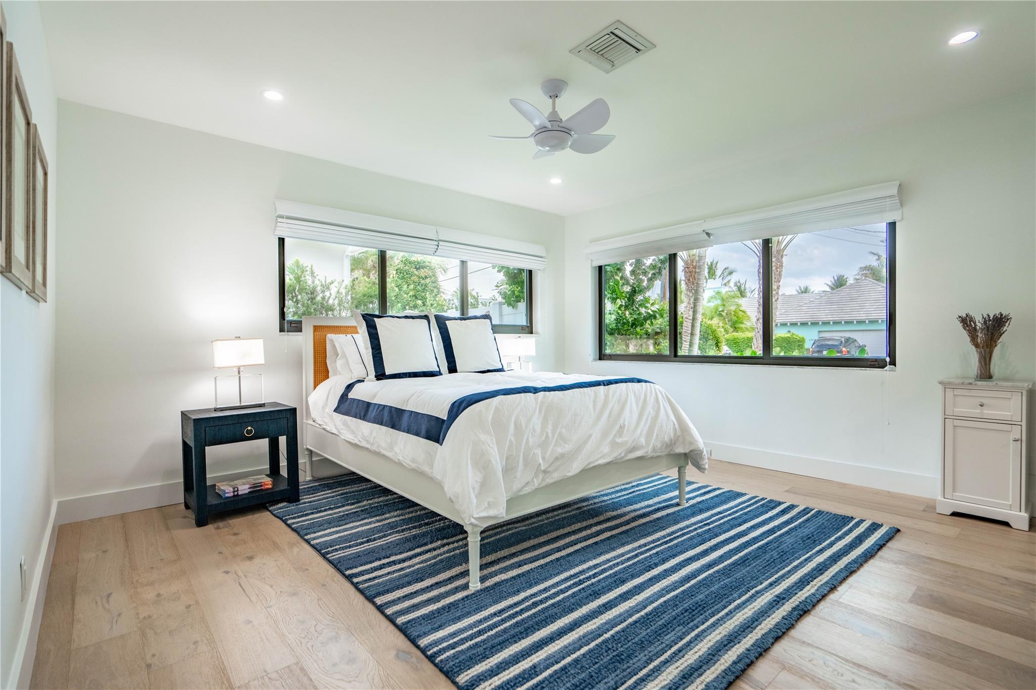 Lighthouse Point 4th Sec - Residential