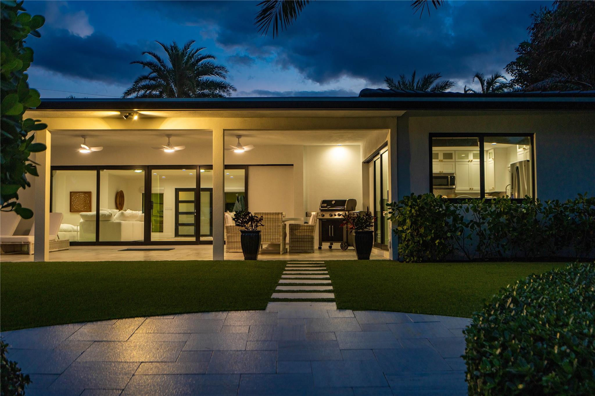 Lighthouse Point 4th Sec - Residential