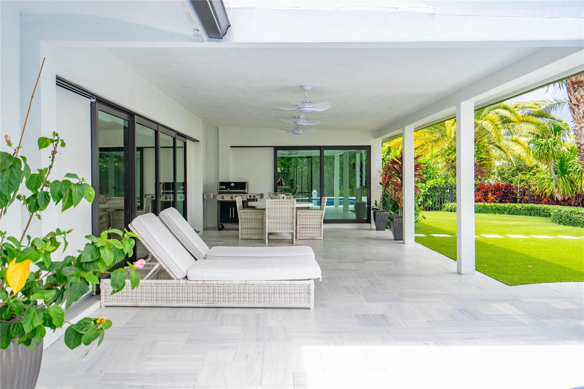 Lighthouse Point 4th Sec - Residential