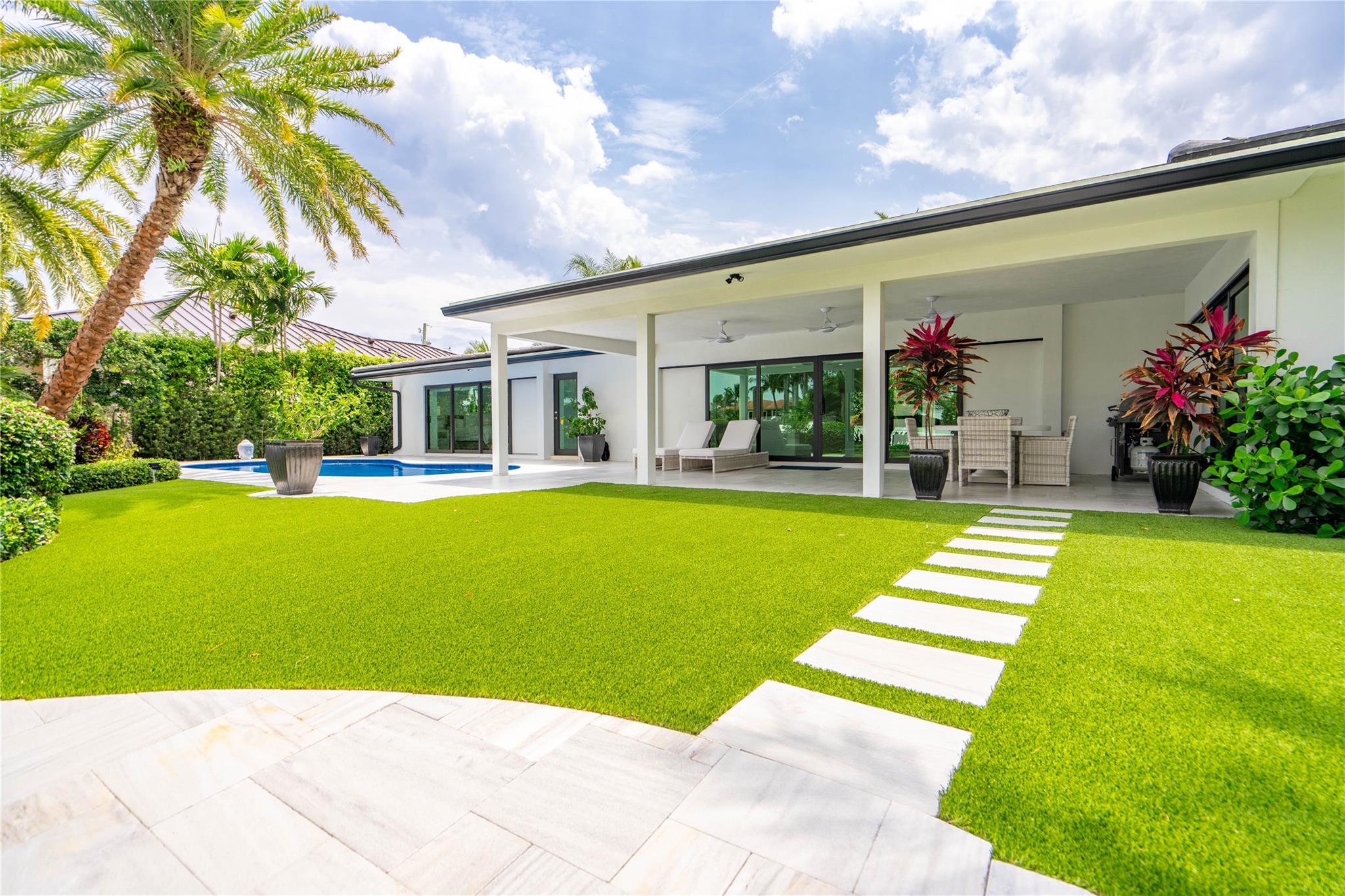 Lighthouse Point 4th Sec - Residential