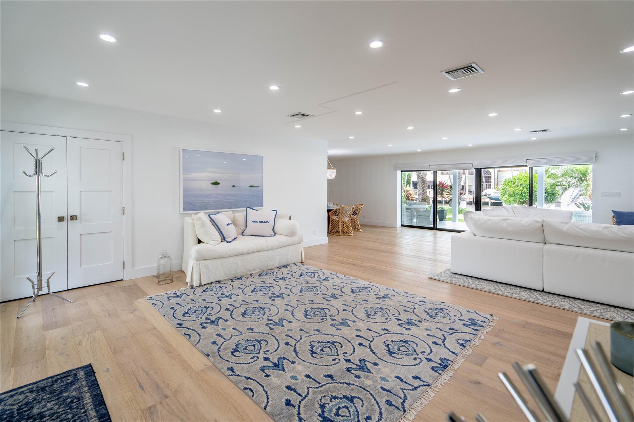 Lighthouse Point 4th Sec - Residential