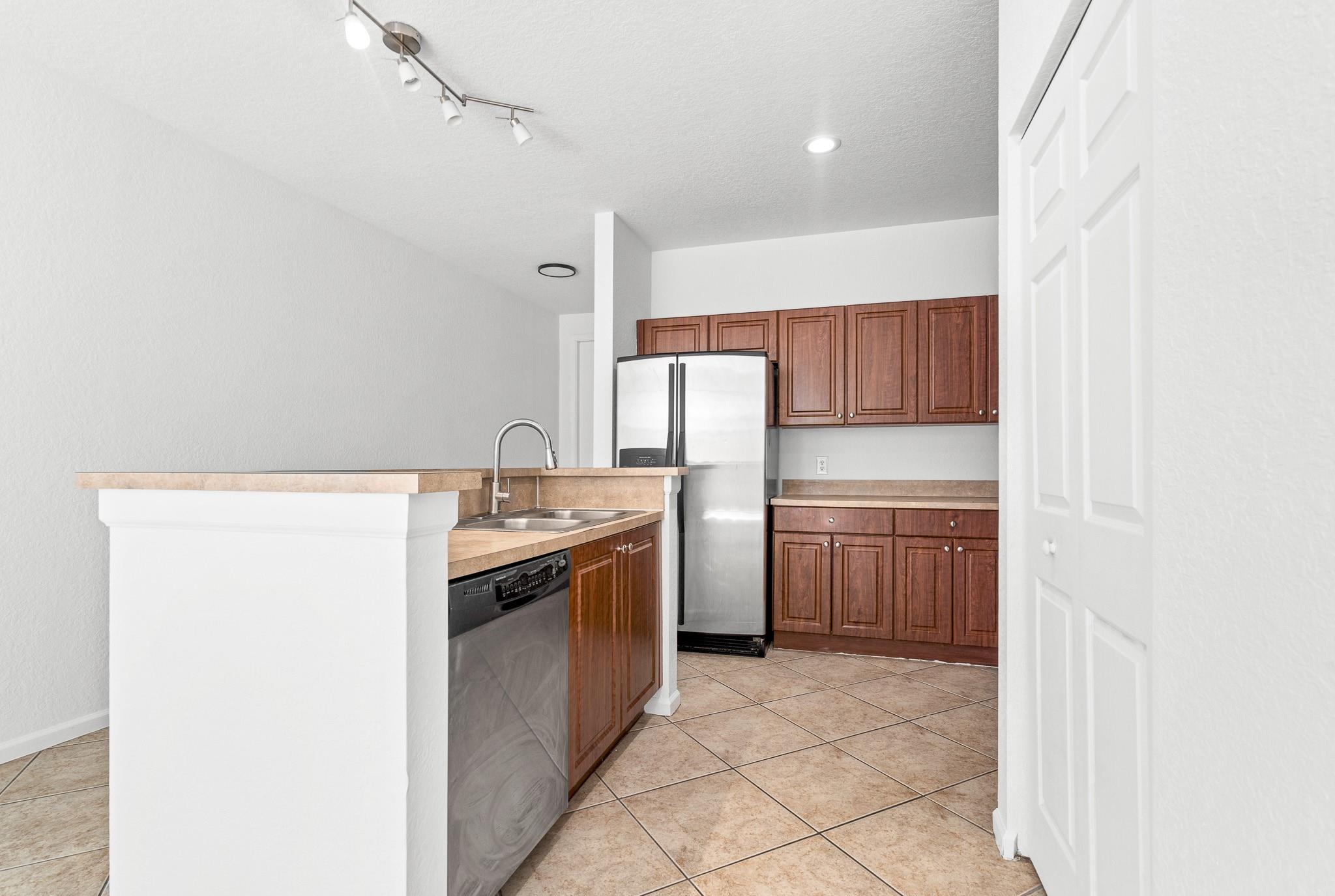 Southgate at Nob Hill - Residential