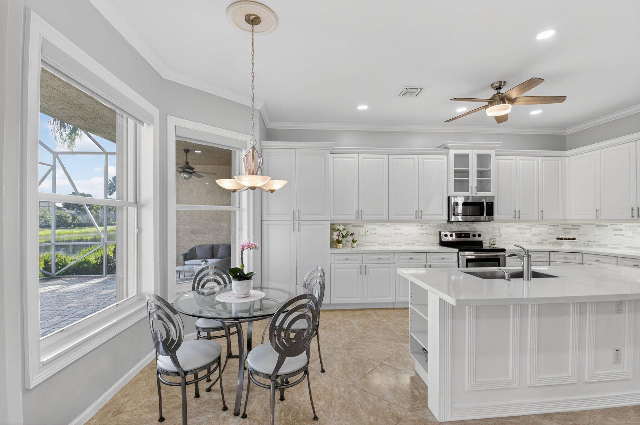 VALENCIA FALLS - Residential