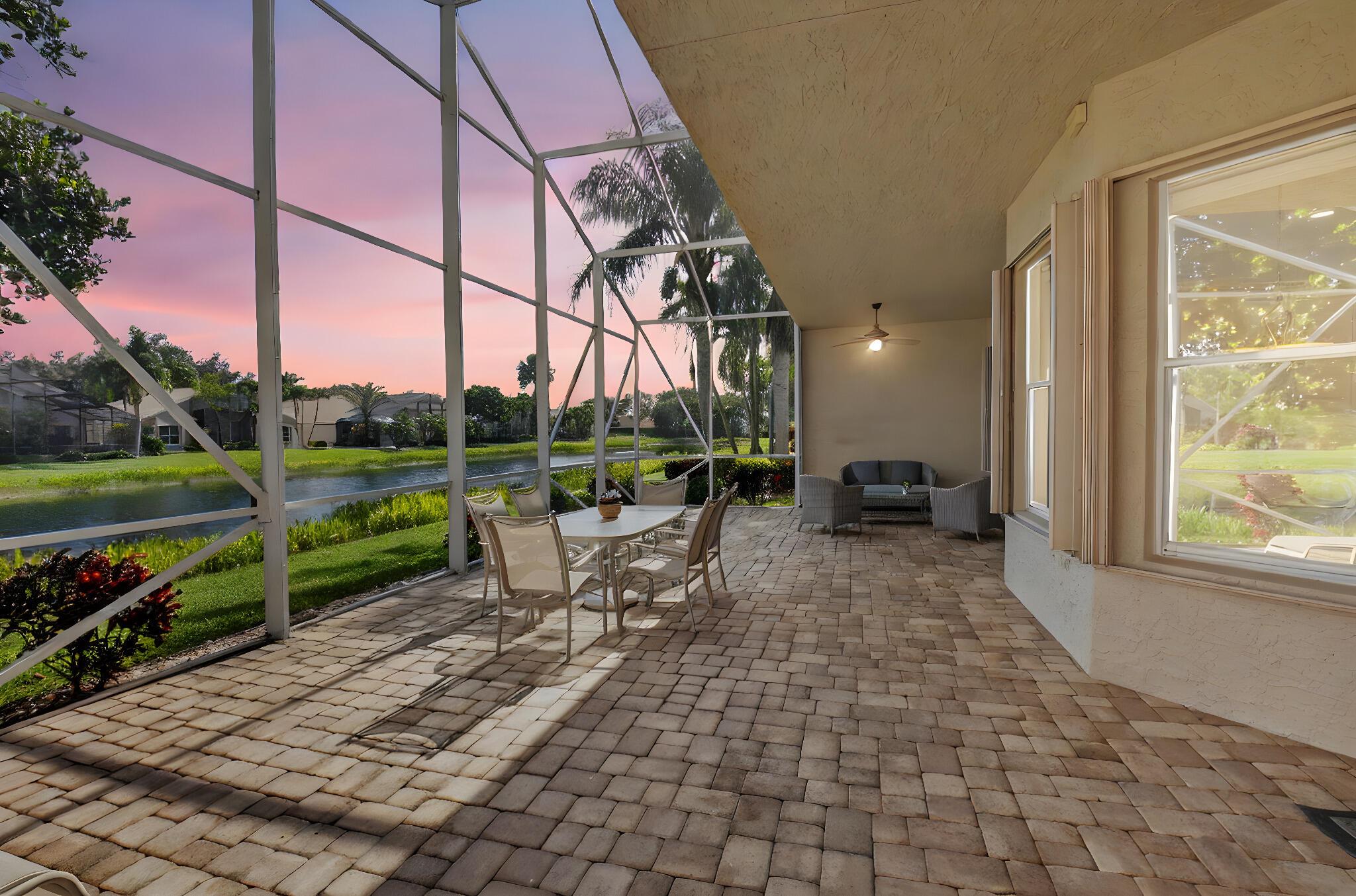 VALENCIA FALLS - Residential