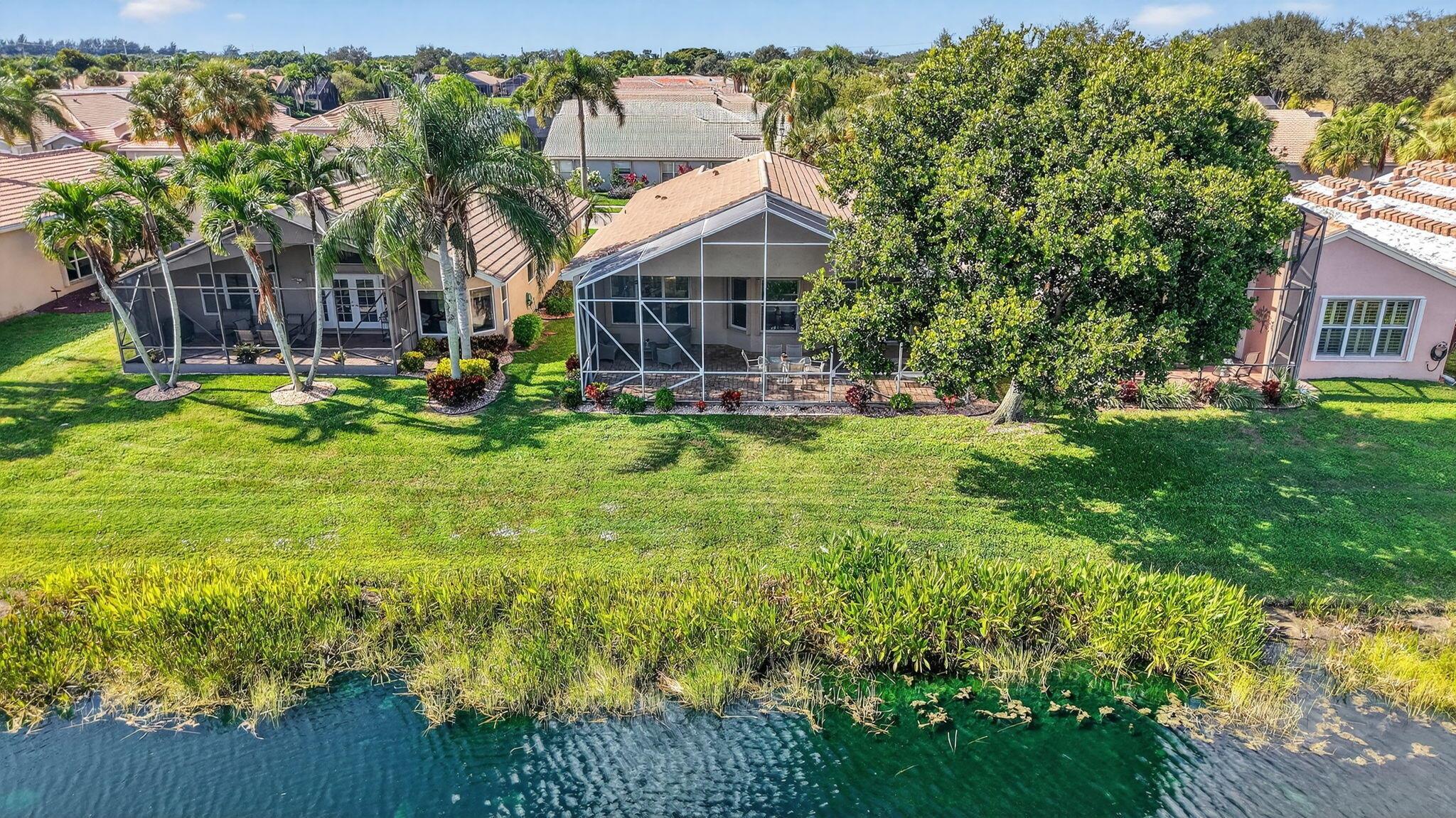 VALENCIA FALLS - Residential