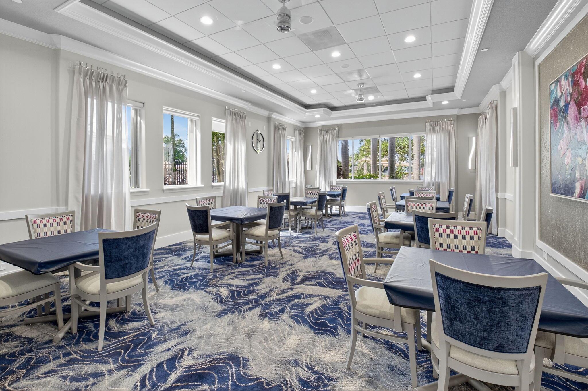 VALENCIA FALLS - Residential