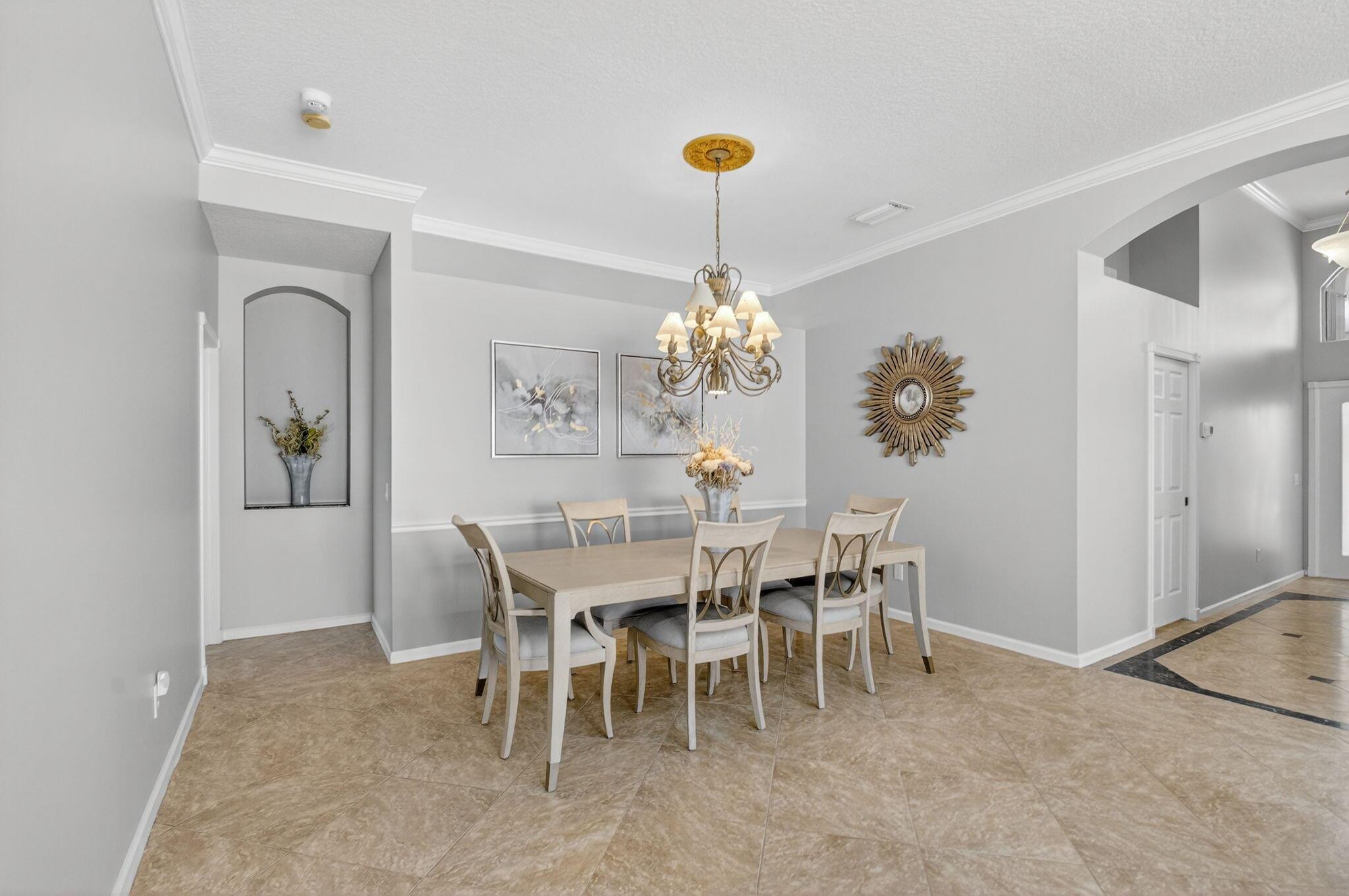 VALENCIA FALLS - Residential