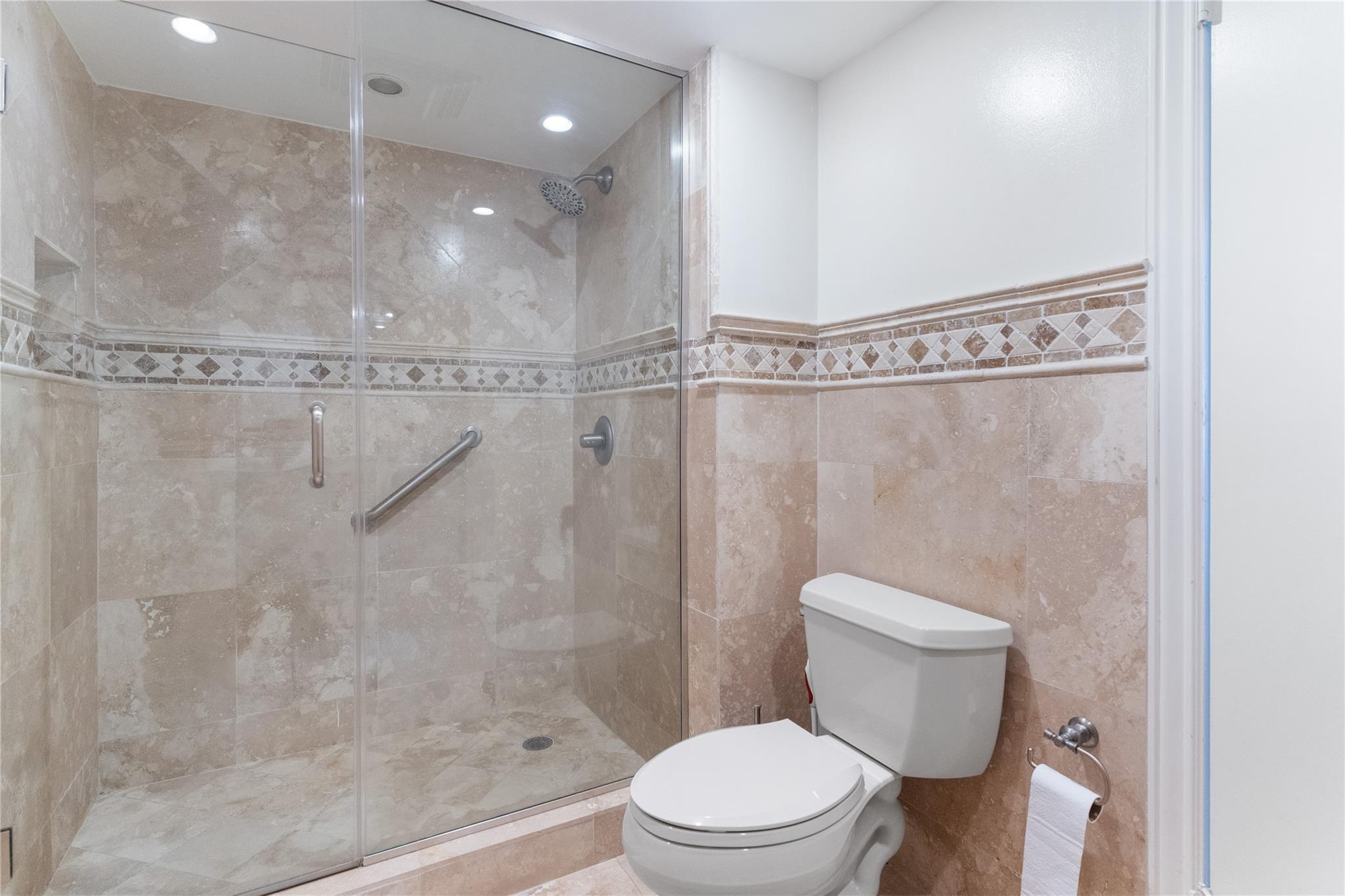 Southpoint Condo - Residential