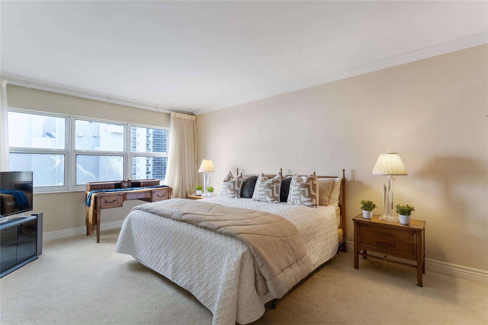 Southpoint Condo - Residential