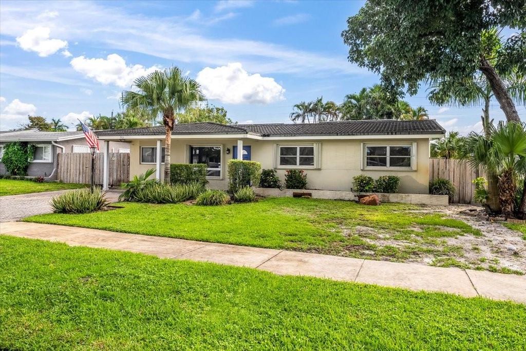 Photo of 2906 NW 9th Ter, Wilton Manors, FL 33311 (MLS # F10531792)