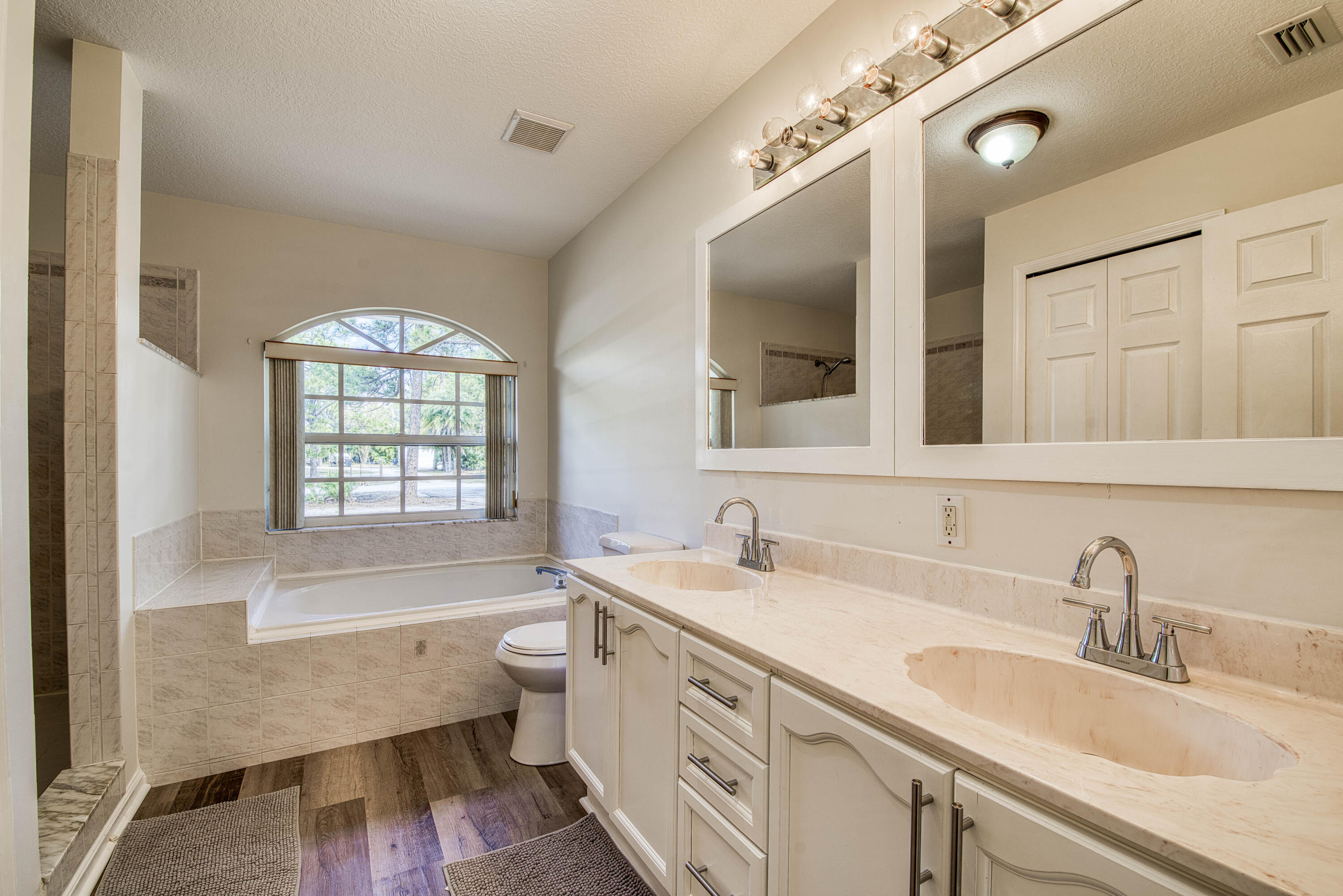 The Acreage - Residential