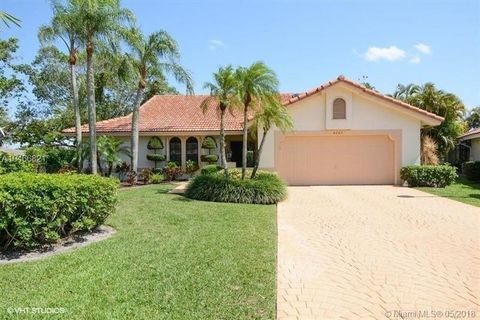 4207 NW 70th Ln Coral Springs FL 33065