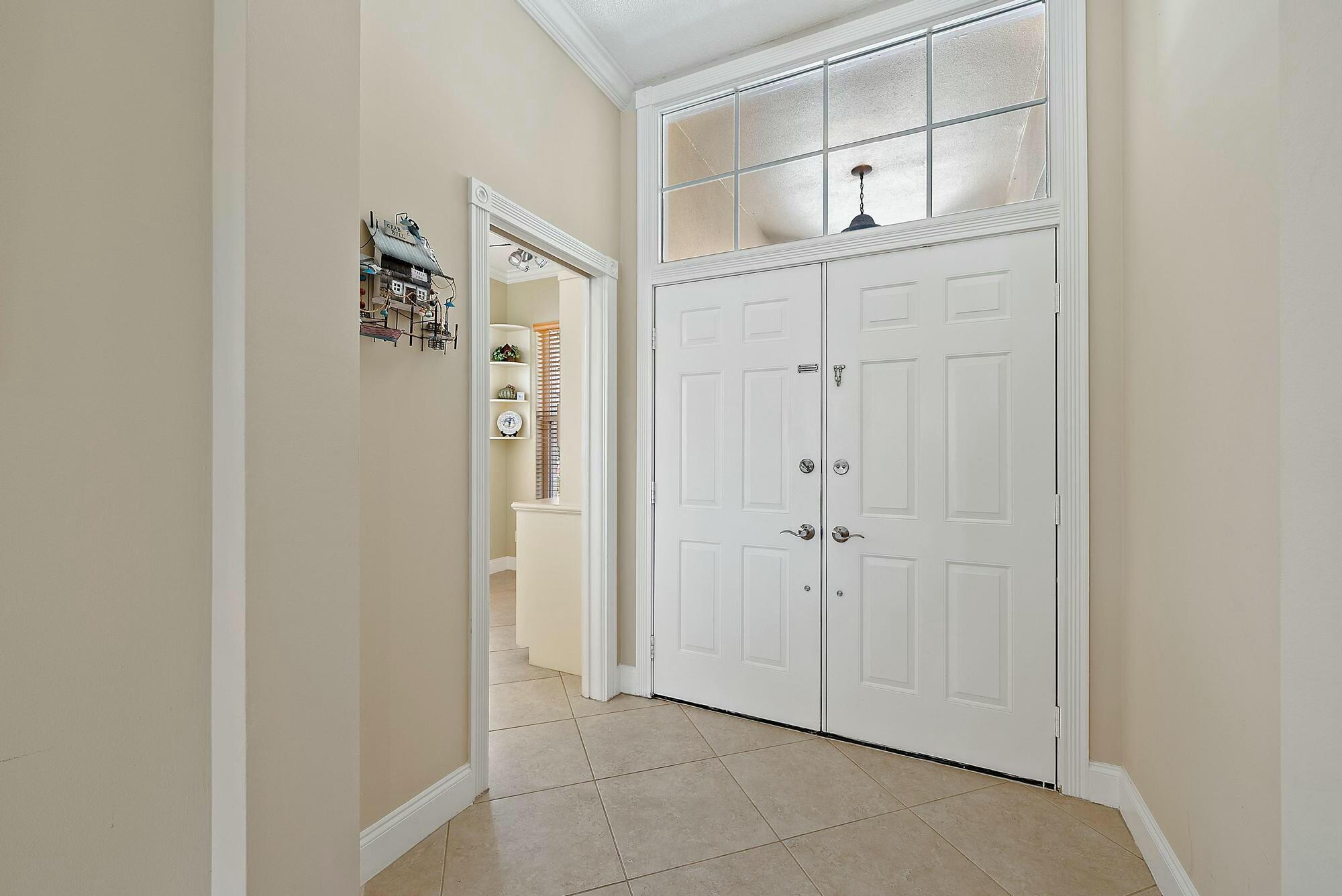 128 Hampton Circle