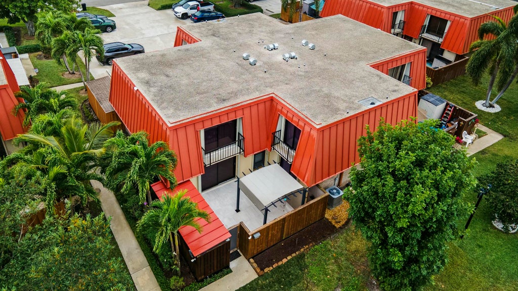 Photo of 3157 Meridian Way S #D, Palm Beach Gardens, FL 33410 (MLS # R11042255)