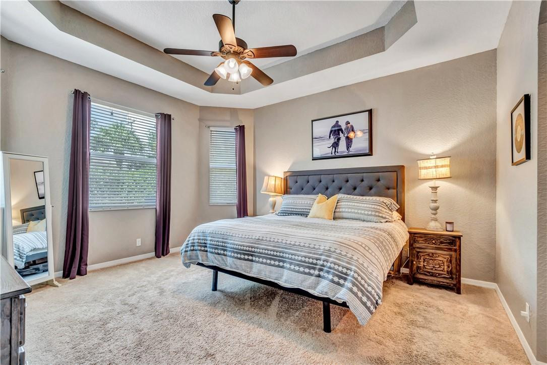 Vista Lago - Residential