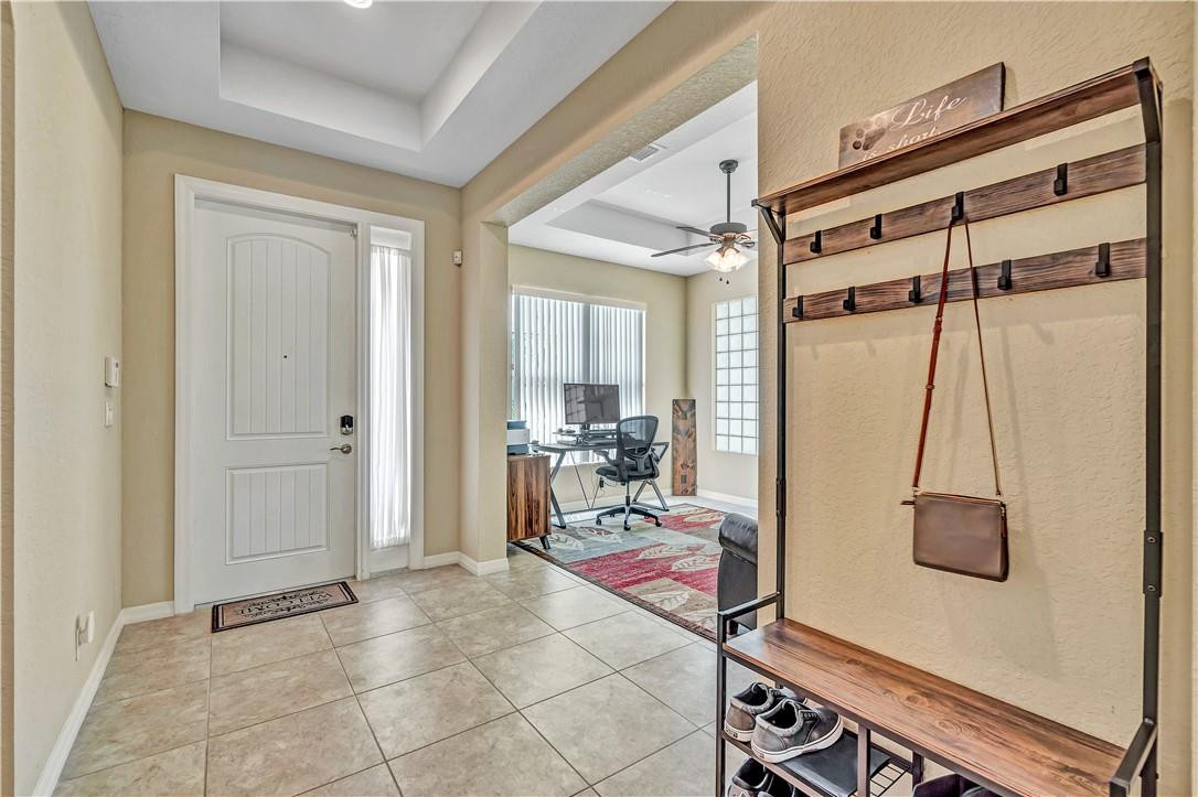 Vista Lago - Residential