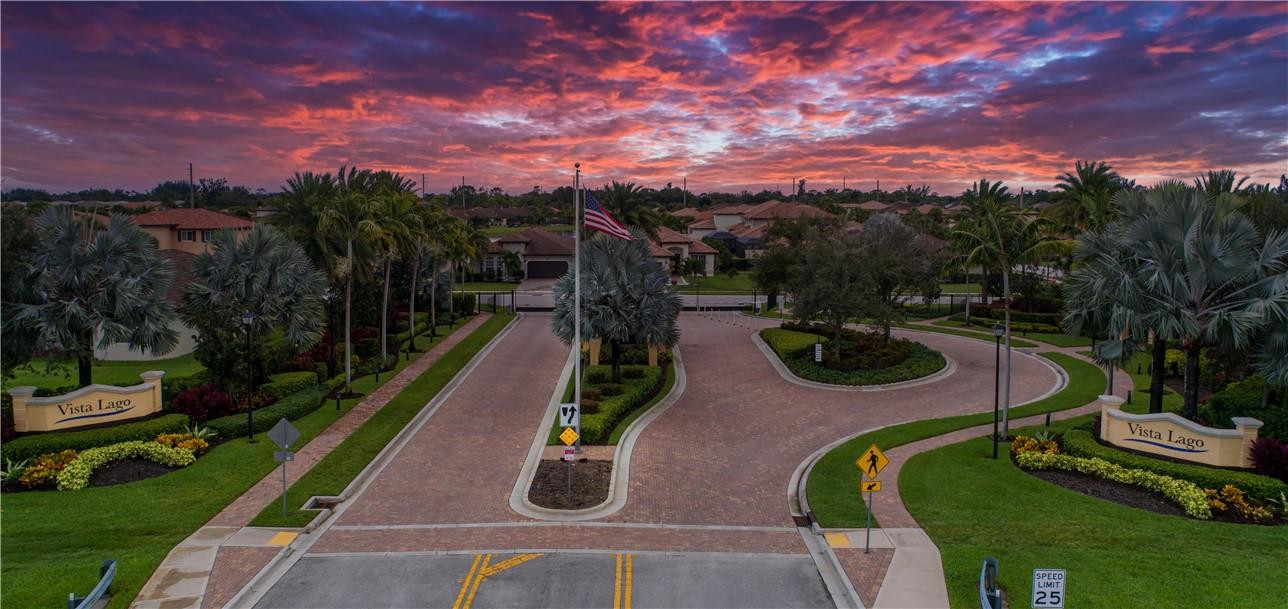 Vista Lago - Residential