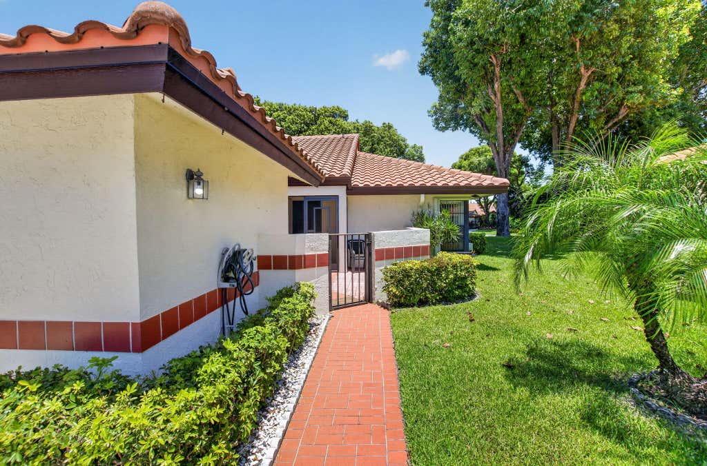 Photo of 10546 Beach Palm Court #B, Boynton Beach, FL 33437 (MLS # B26044855)