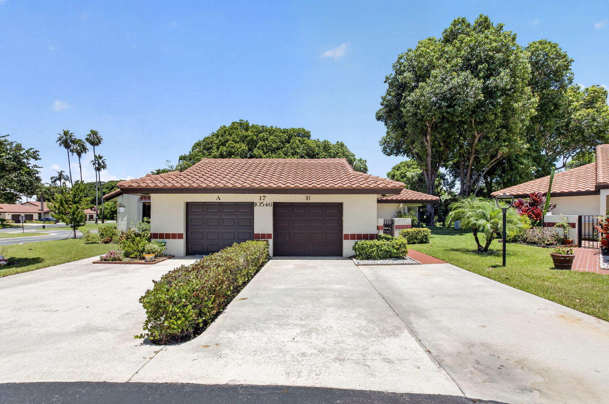 10546 Beach Palm Court B