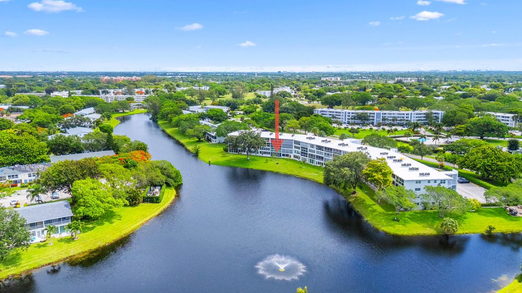 Photo of 1005 Islewood D #1005, Deerfield Beach, FL 33442 (MLS # B26044492)