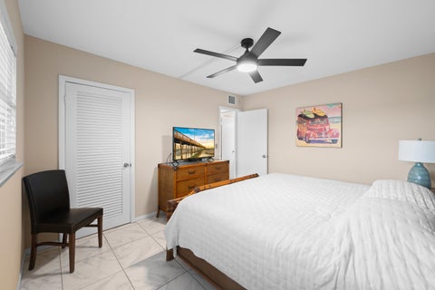 Tiny photo for 390 N FEDERAL Highway #202, Deerfield Beach, FL 33441 (MLS # B26079526)