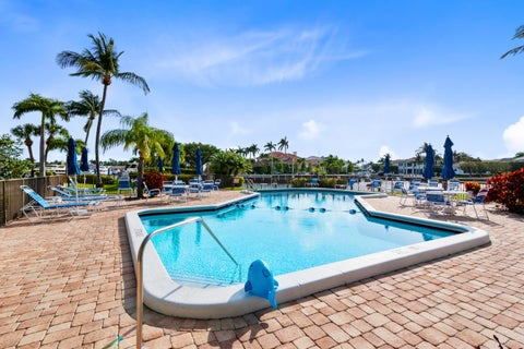 Tiny photo for 390 N FEDERAL Highway #202, Deerfield Beach, FL 33441 (MLS # B26079526)