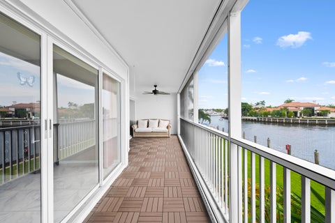 Tiny photo for 390 N FEDERAL Highway #202, Deerfield Beach, FL 33441 (MLS # B26079526)