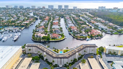 Tiny photo for 390 N FEDERAL Highway #202, Deerfield Beach, FL 33441 (MLS # B26079526)