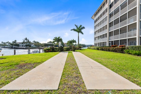 Tiny photo for 390 N FEDERAL Highway #202, Deerfield Beach, FL 33441 (MLS # B26079526)