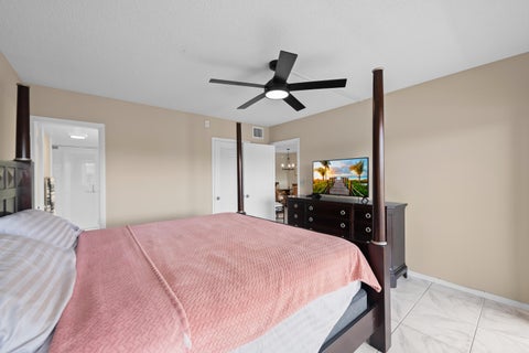 Tiny photo for 390 N FEDERAL Highway #202, Deerfield Beach, FL 33441 (MLS # B26079526)