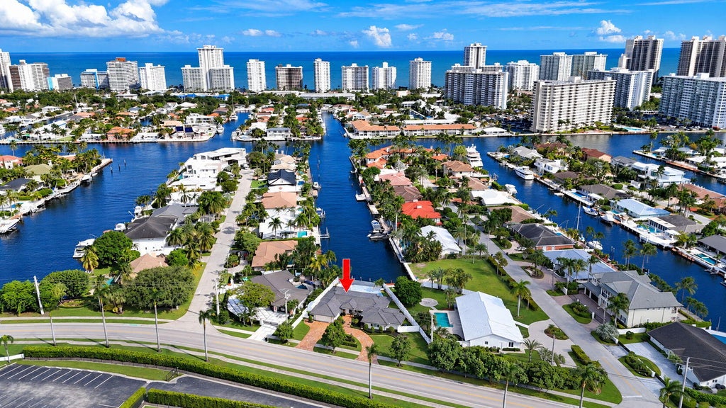 Photo of 3710 BAYVIEW Drive, Fort Lauderdale, FL 33308 (MLS # B26095012)