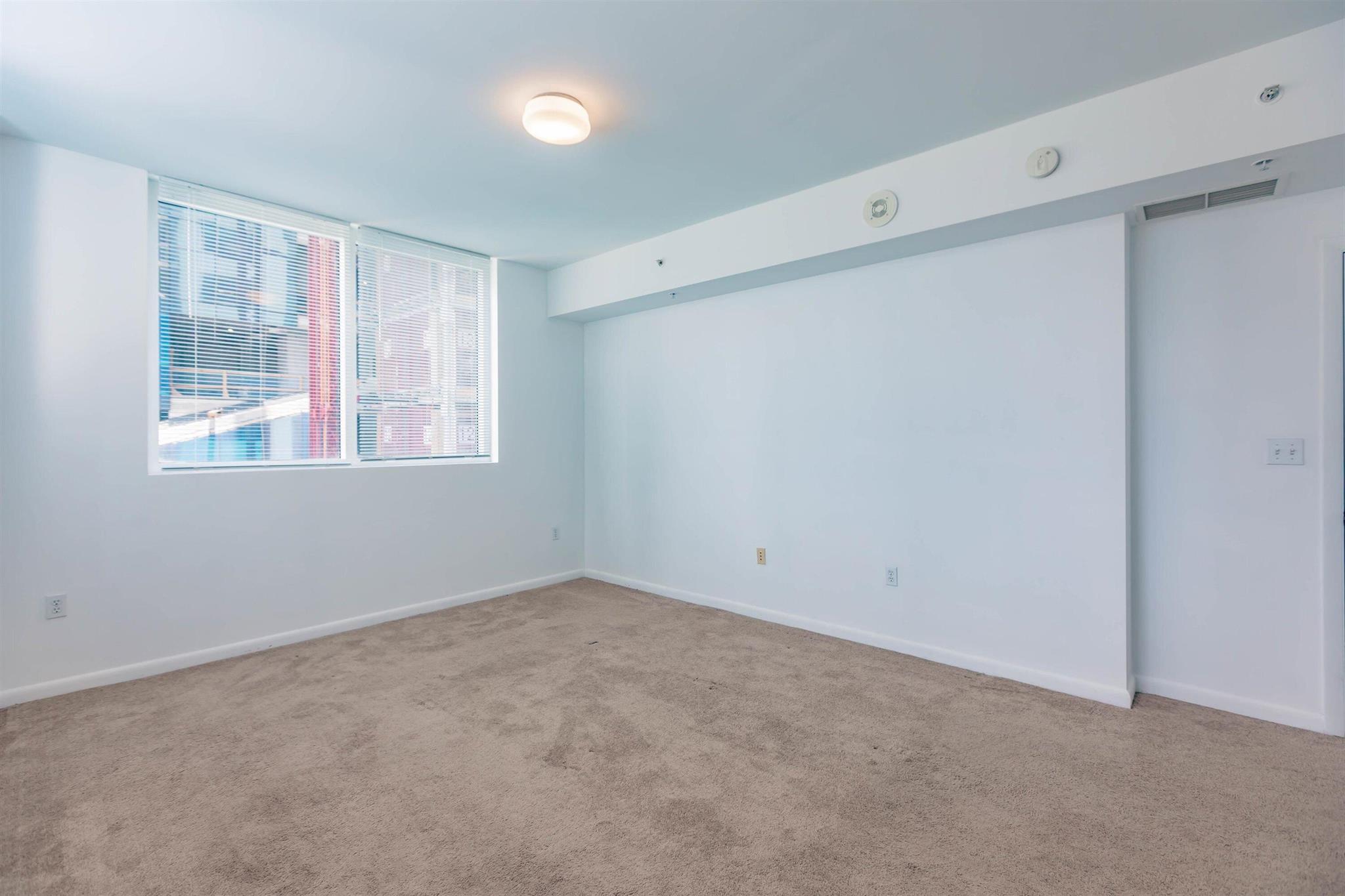 VIZCAYNE NORTH CONDO - Residential Lease