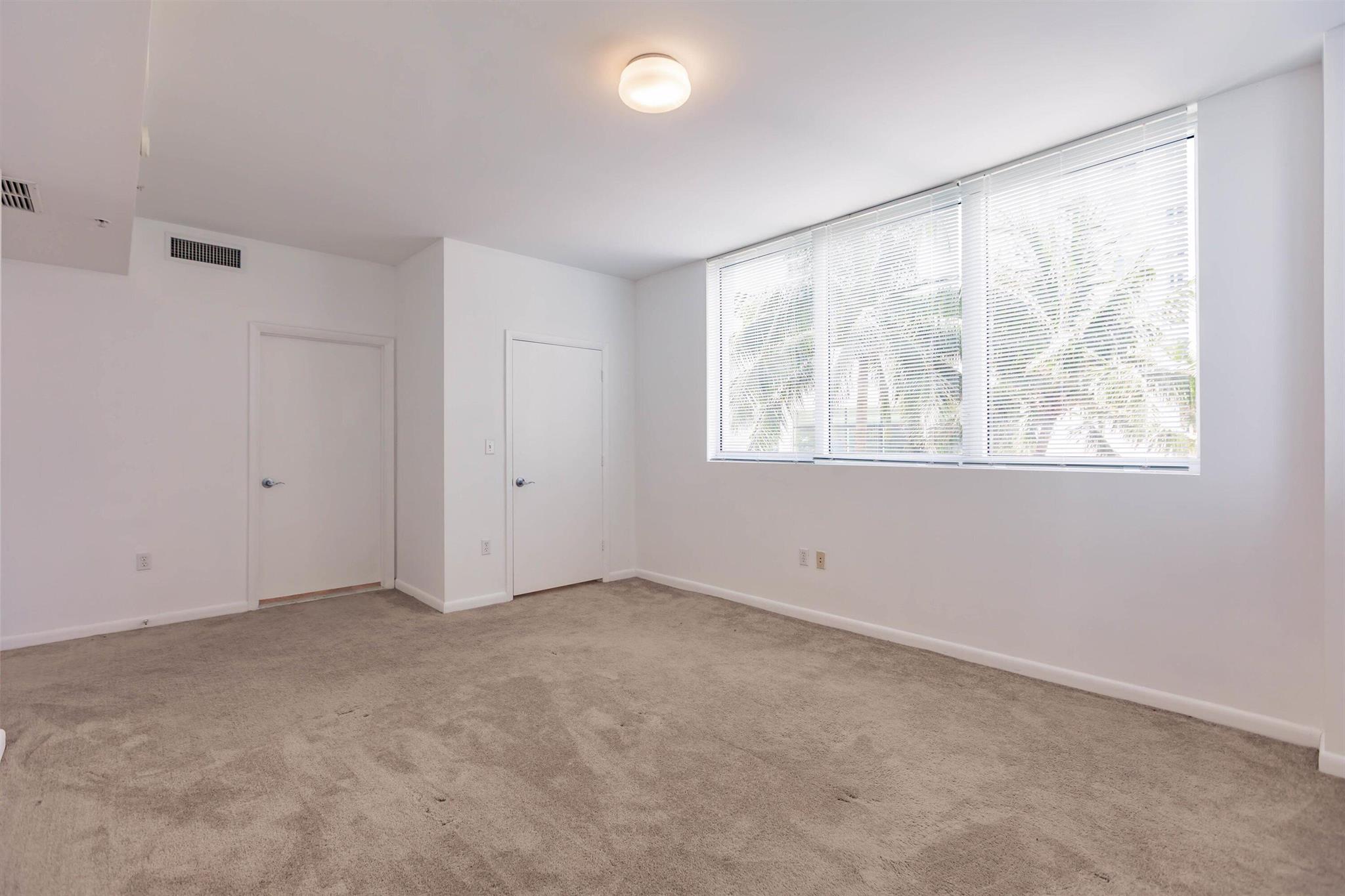 VIZCAYNE NORTH CONDO - Residential Lease