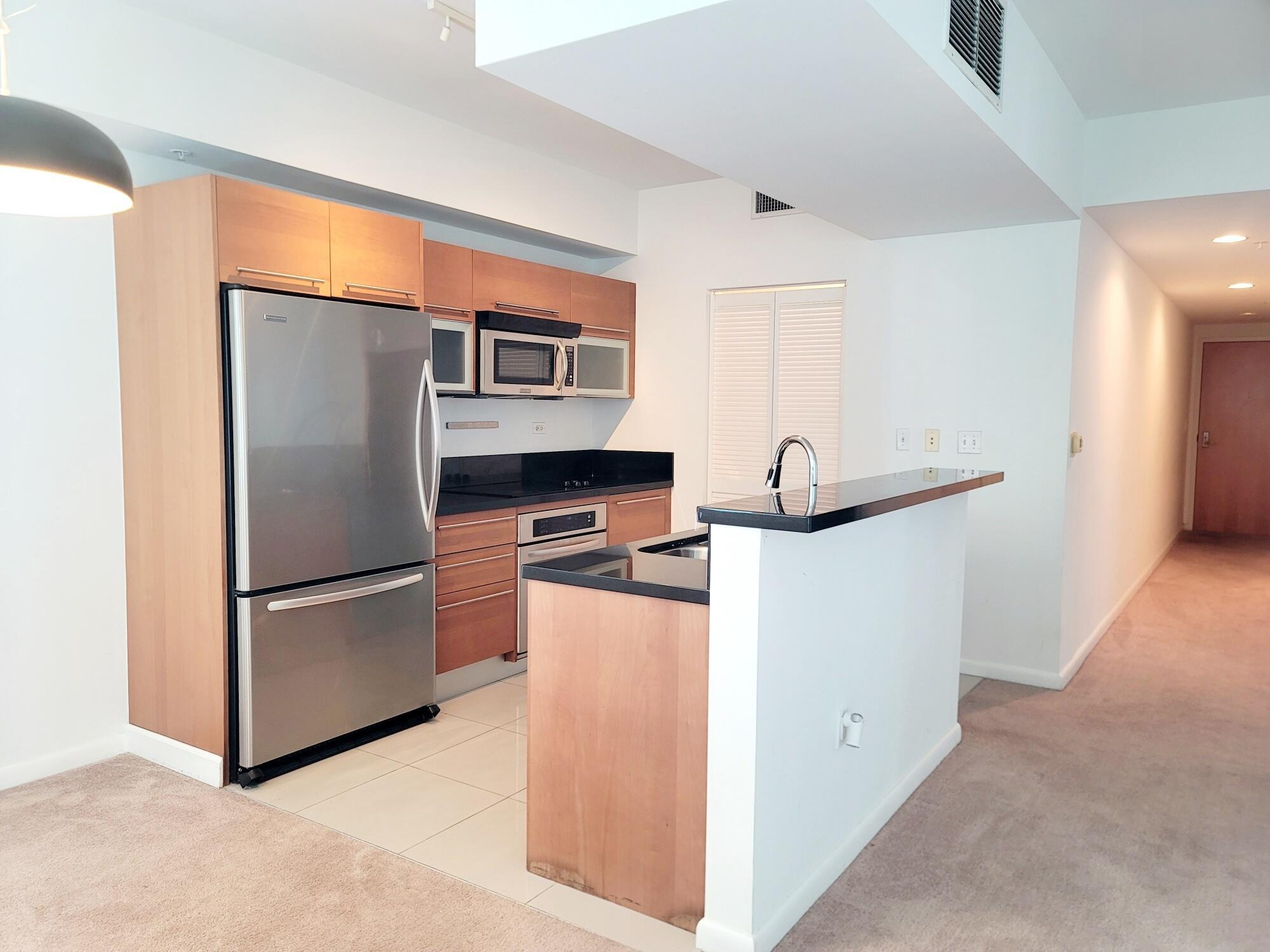 VIZCAYNE NORTH CONDO - Residential Lease