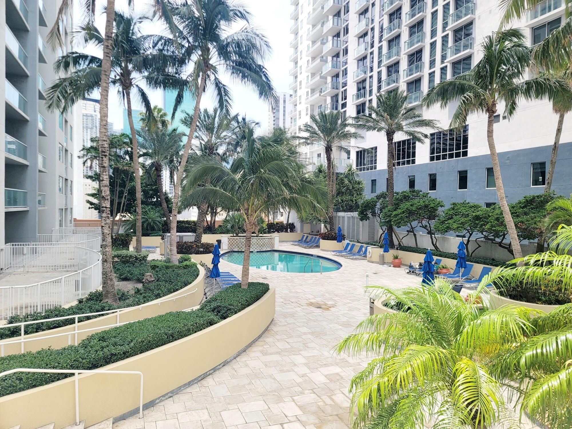 VIZCAYNE NORTH CONDO - Residential Lease