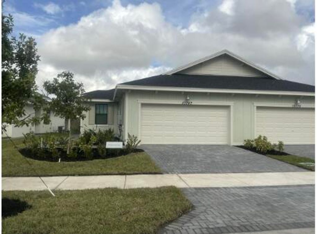 Photo of 10747 NW Wilgrove Lane, Port Saint Lucie, FL 34987 (MLS # R11154577)